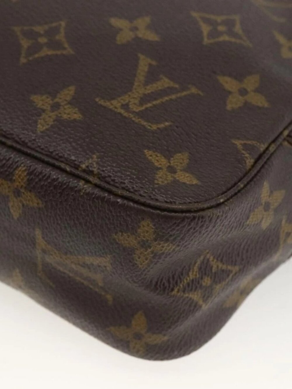 LOUIS VUITTON Monogram Trousse Toilette 23 Clutch Bag - Picture 9 of 16